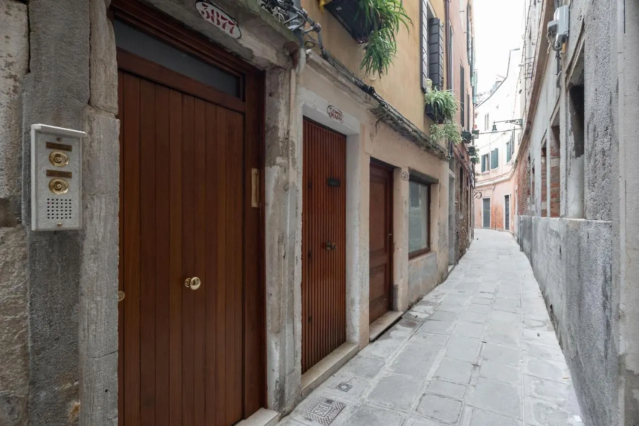 Ve.N.I.Ce Cera Ca' Corte Sconta Venice Apartment
